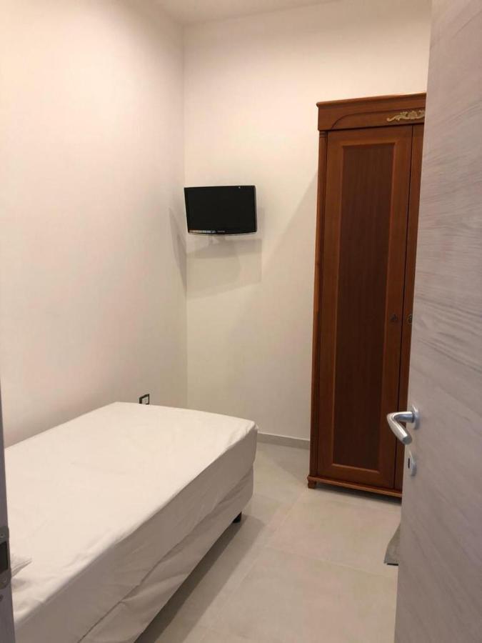 13 Minuti Dal Centro Bed & Breakfast Реджо ди Калабрия Екстериор снимка